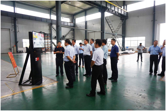 Yangzhou Mayor Zhang Aijun and other leaders of the city government came to Hengjia Automation